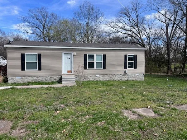 $144,500 | 344 Seba Street, Hurst, IL 62949