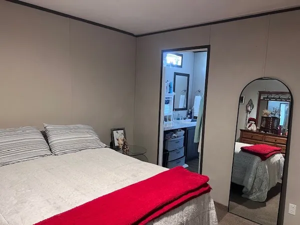 $144,500 | 344 Seba Street, Hurst, IL 62949