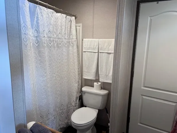 $144,500 | 344 Seba Street, Hurst, IL 62949
