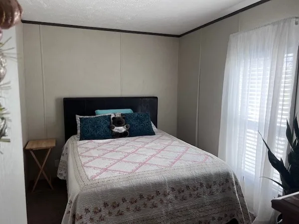 $144,500 | 344 Seba Street, Hurst, IL 62949
