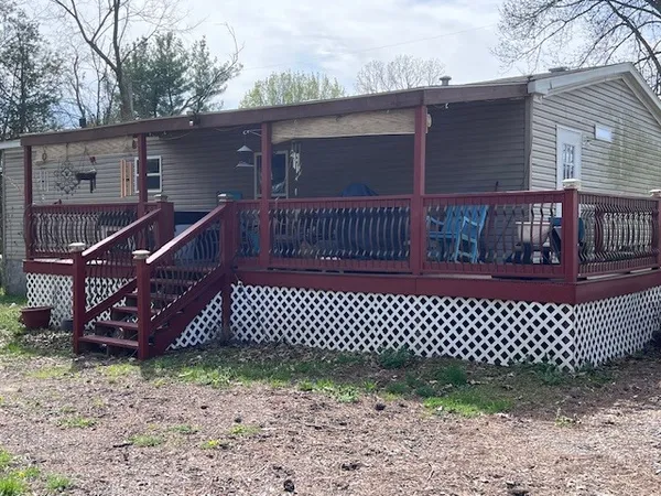 $144,500 | 344 Seba Street, Hurst, IL 62949