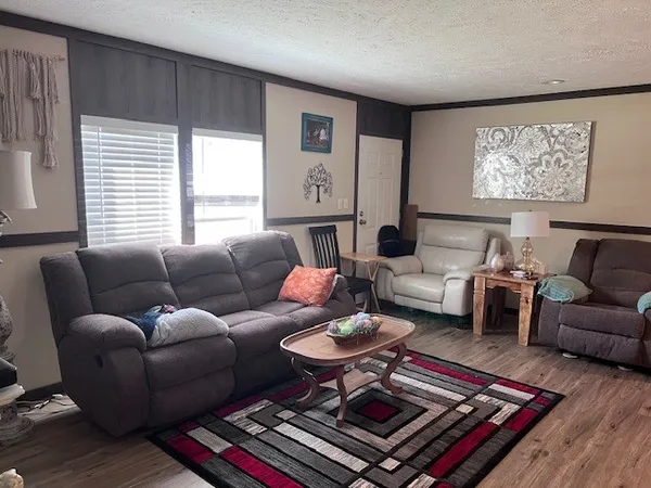 $144,500 | 344 Seba Street, Hurst, IL 62949