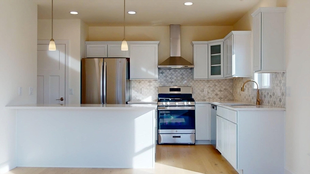 29 Parkers Neck Road Yarmouth, MA 02664 - Photo 10 of 33