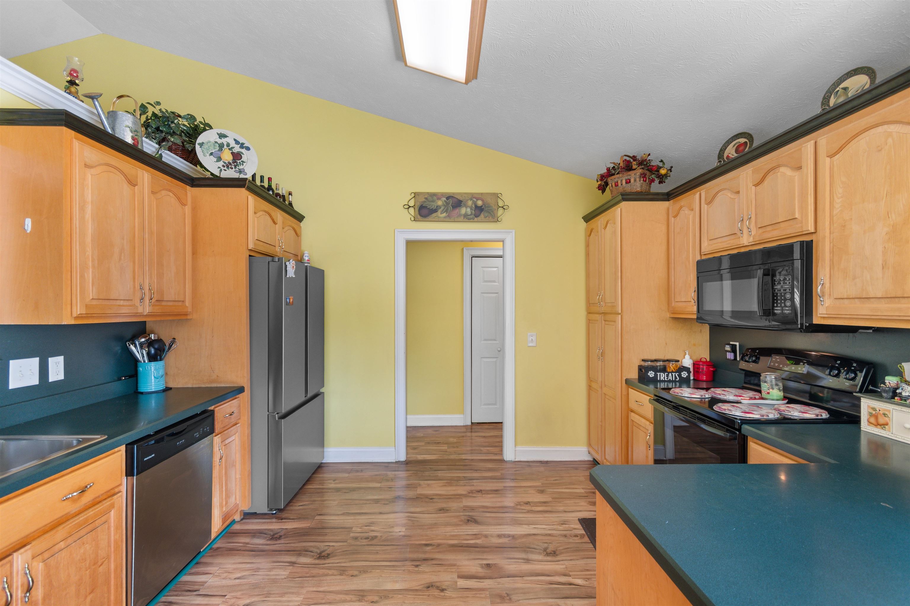 2537 Hugo Road Conway, SC 29527 - Photo 5 of 48 Gallery Image 5