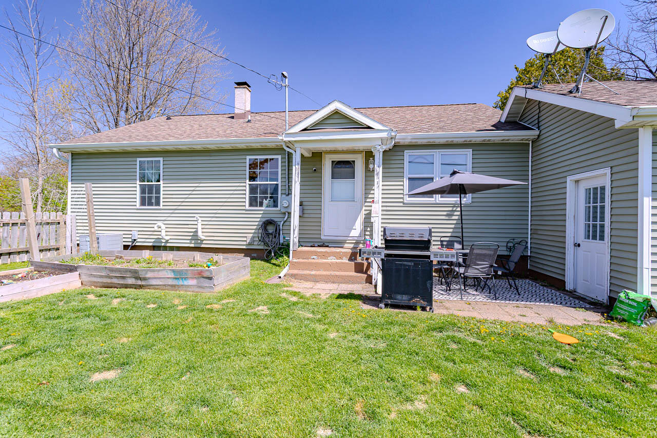 2615 West Main Street Merrill, WI 54452 - Photo 37 of 59 939A9923