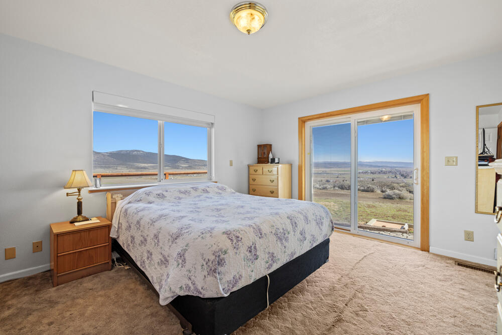 12150 Falvey Road Klamath Falls, OR 97603 - Photo 65 of 80 12150FalveyRd.-75