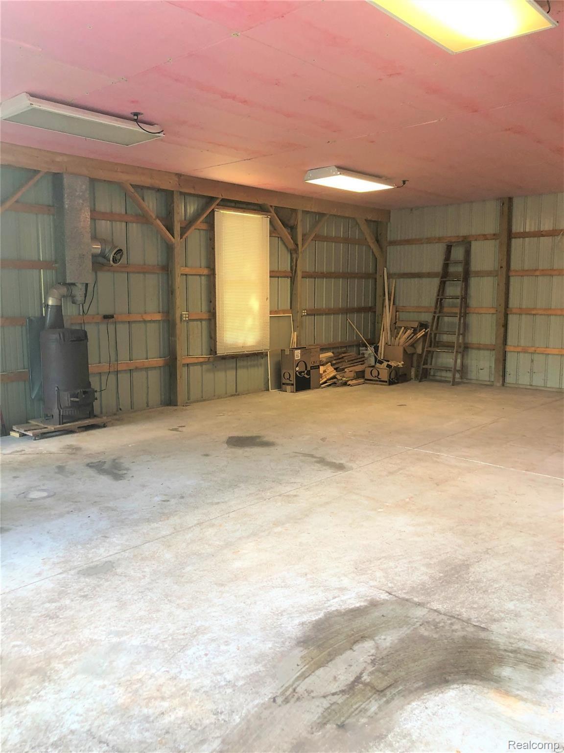 1207 Reid Road Flint, MI 48507 - Photo 41 of 42 19 Pole Barn d.jpg