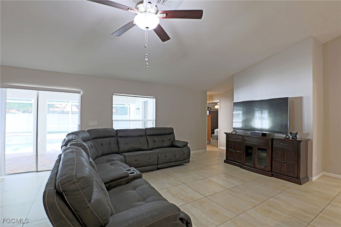 2452 Nature Pointe Loop Fort Myers, FL 33905 - Photo 18 of 49