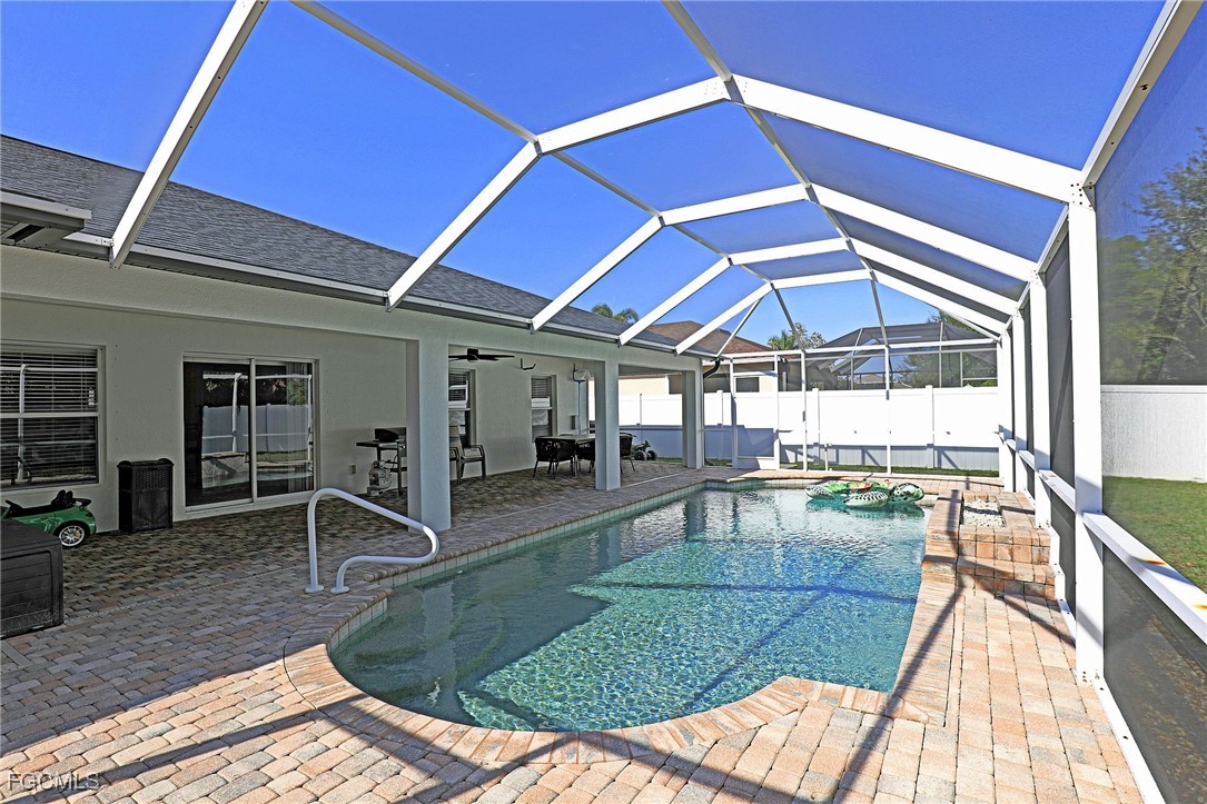 2452 Nature Pointe Loop Fort Myers, FL 33905 - Photo 2 of 49