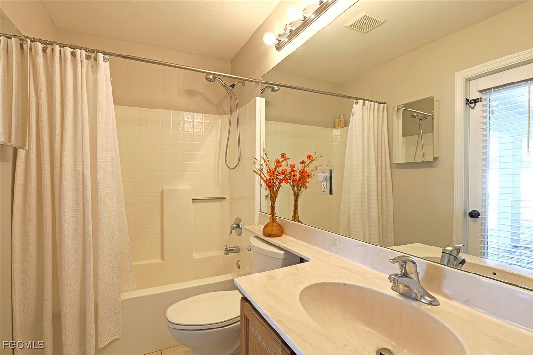 2452 Nature Pointe Loop Fort Myers, FL 33905 - Photo 34 of 49