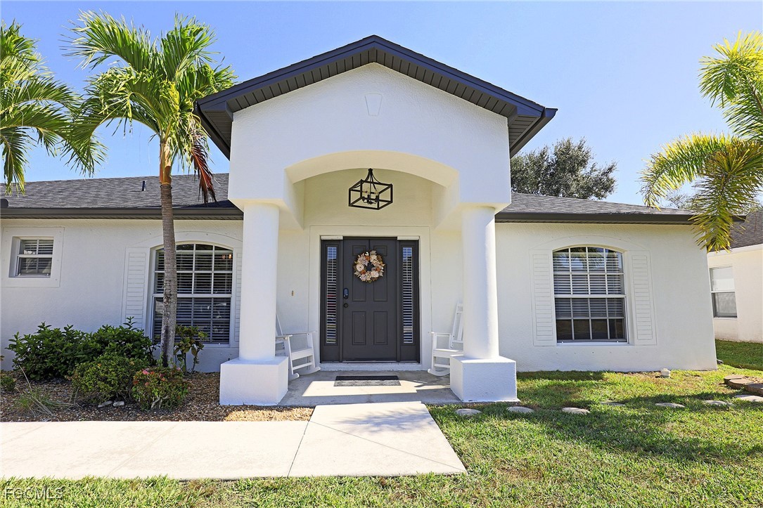 2452 Nature Pointe Loop Fort Myers, FL 33905 - Photo 4 of 49
