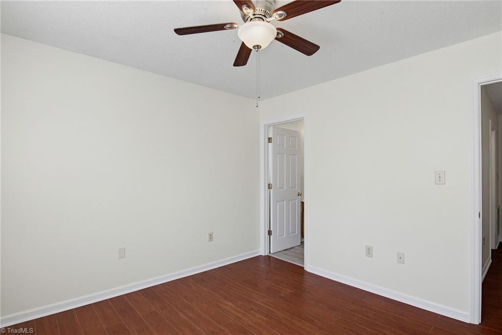 1528 Ambridge Court High Point, NC 27265 - Photo 15 of 28