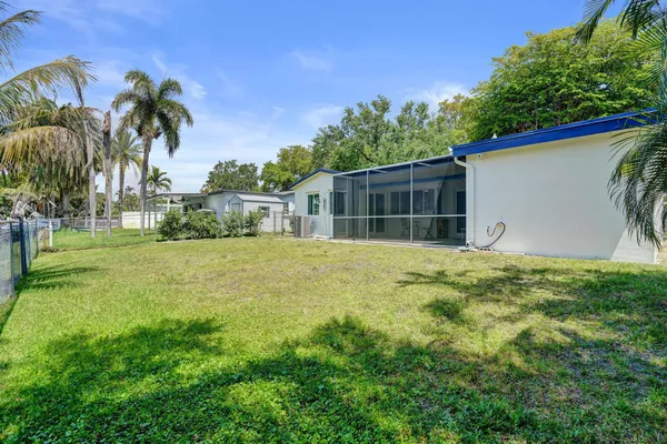 $650,000 | 5211 Southwest 91st Terrace, Cooper City, FL 33328