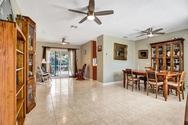 $650,000 | 5211 Southwest 91st Terrace, Cooper City, FL 33328