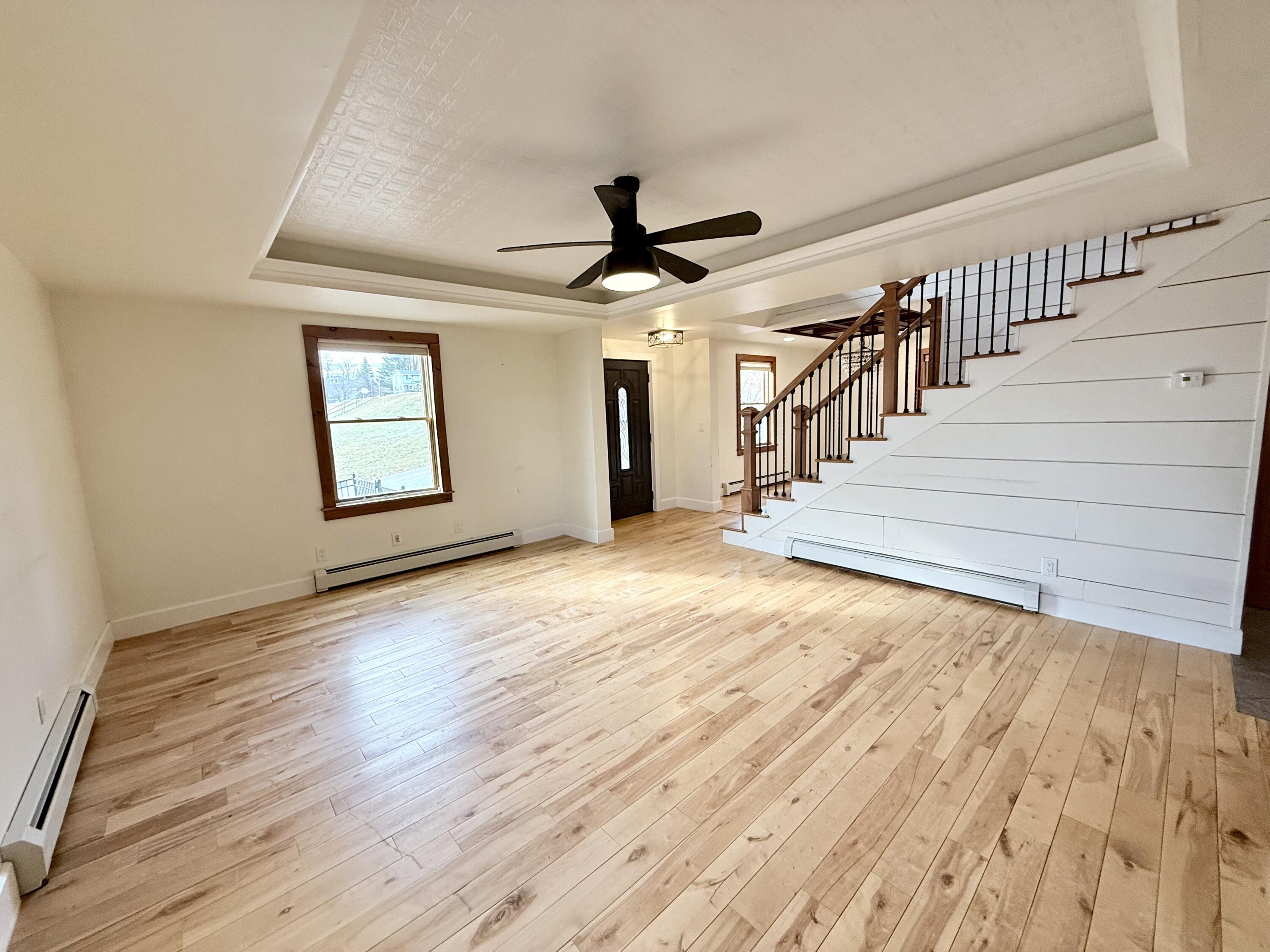 12 Lumber Street Peru, NY 12972 - Photo 9 of 70 Living room