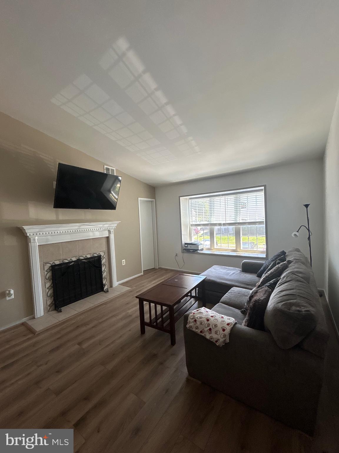 7804 Harrowgate Circle, Unit D Springfield, VA 22152 - Photo 8 of 31
