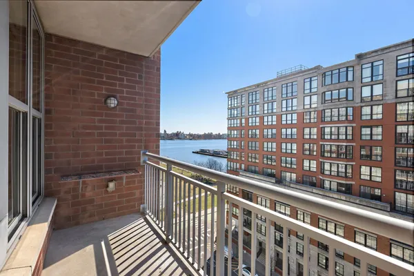 $4,700 | 1125 Maxwell Lane, Unit 906, Hoboken, NJ 07030