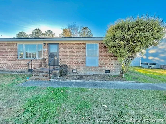 $1,000 | 3601 Hillcrest Drive, Unit B, Lumberton, NC 28358