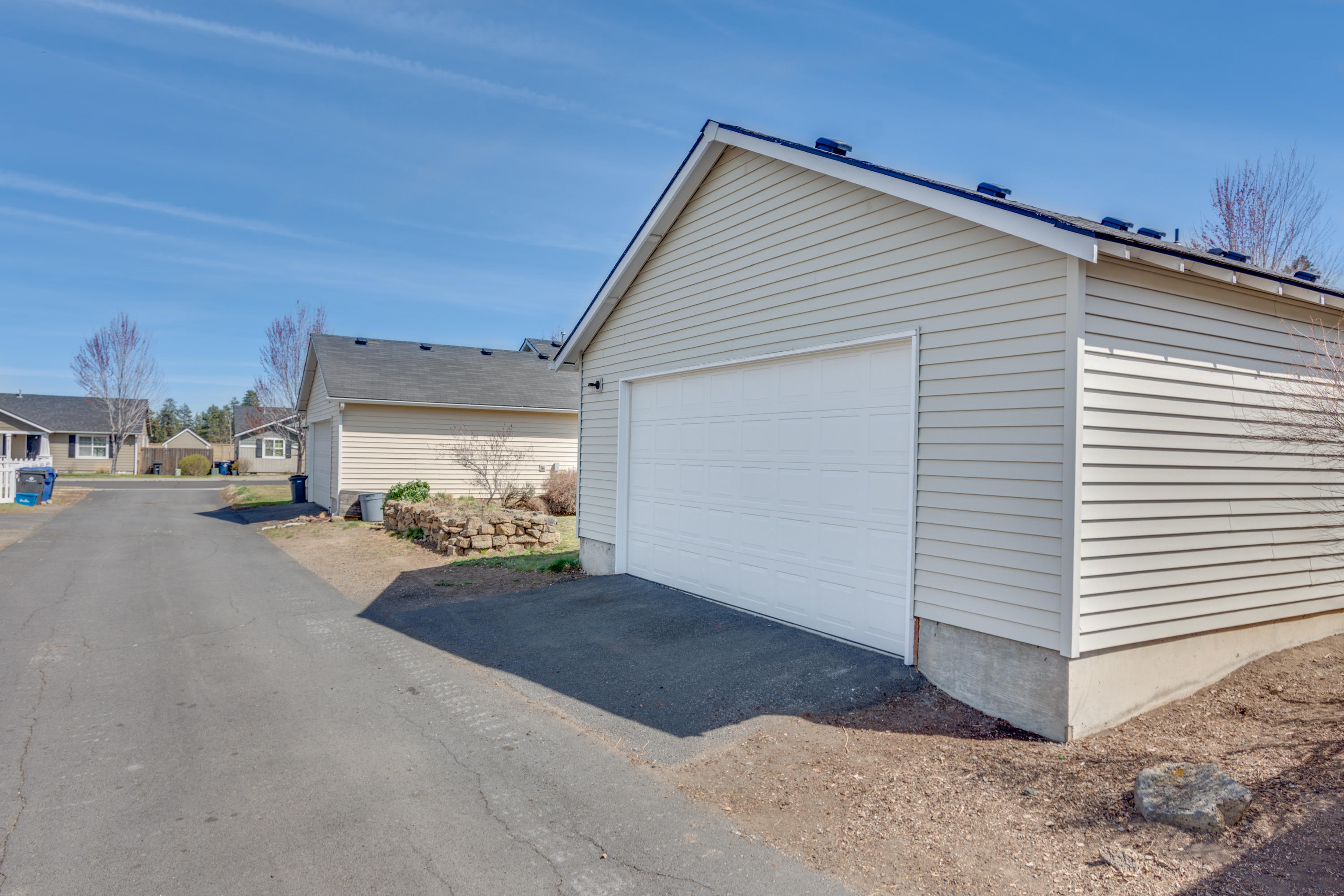 61048 Larkspur Loop Bend, OR 97702 - Photo 24 of 30 61048 Larkspur Lp MLS-25