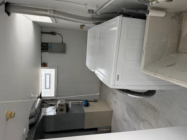 $3,250 | 7736 West Strong Street, Norridge, IL 60706