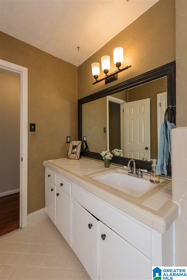 612 Stonehaven Road Hoover, AL 35226 - Photo 23 of 36