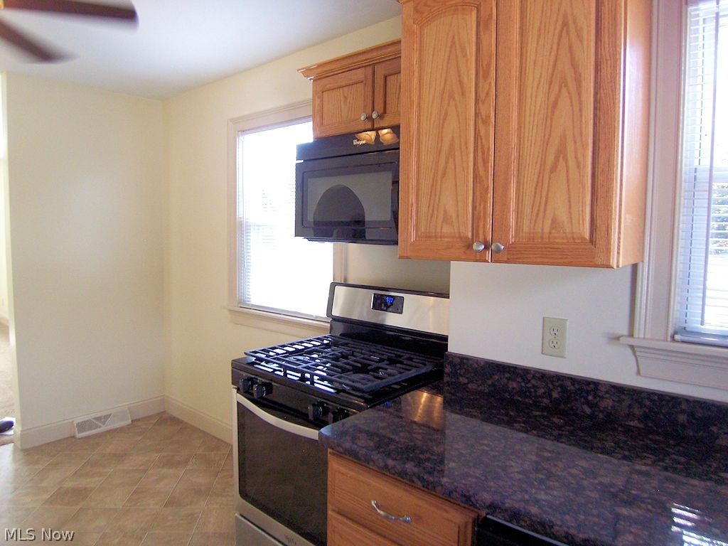 2507 Seifert-Lewis Road Hubbard, OH 44425 - Photo 9 of 30 Gallery Image 9