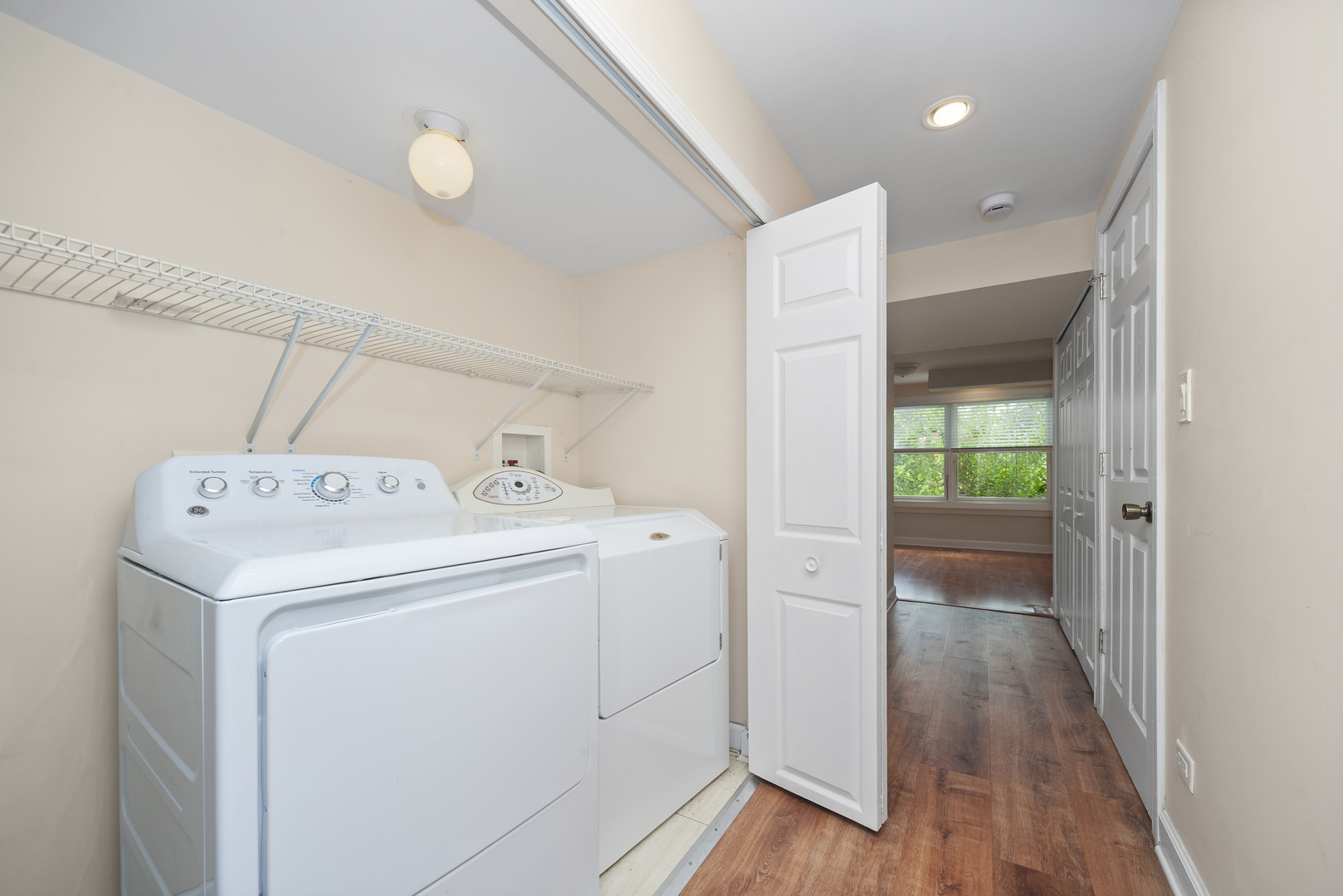 315 Spring Point Drive Carpentersville, IL 60110 - Photo 16 of 21 a utility room with dryer and washer