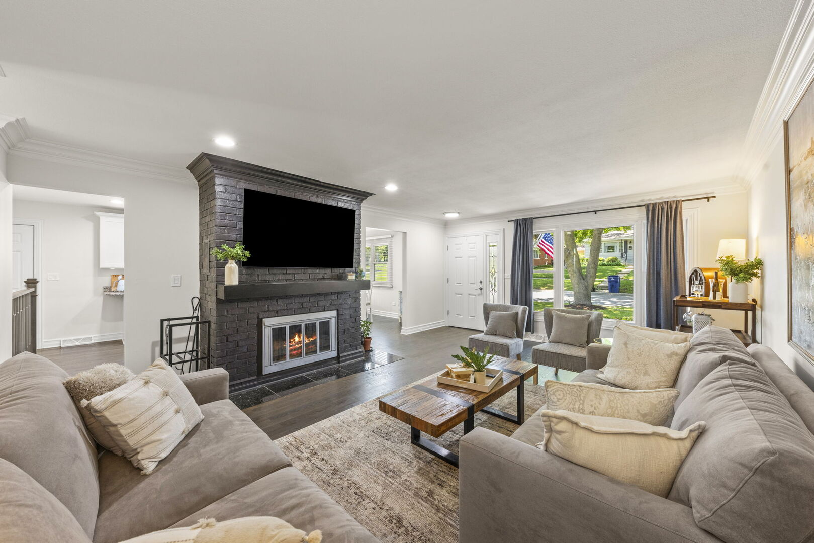 648 South Main Street Naperville, IL 60540 - Photo 6 of 39
