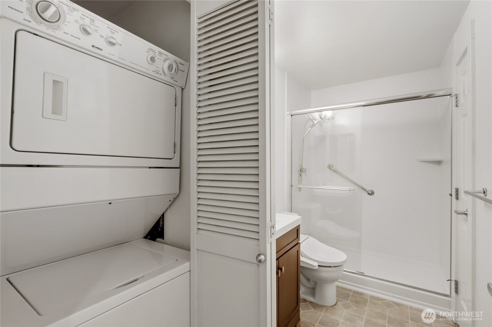 823 Davis Place South, Unit 104 Seattle, WA 98144 - Photo 17 of 23
