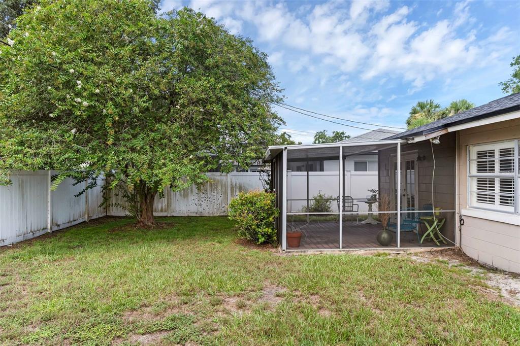 2774 Banchory Road Winter Park, FL 32792 - Photo 27 of 30 front view of a house with a yard