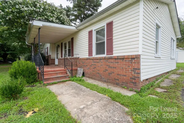 $1,500 | 113 Crestview Drive, Concord, NC 28027