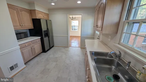 $4,250 | 7063 Wolftree Lane, Rockville, MD 20852