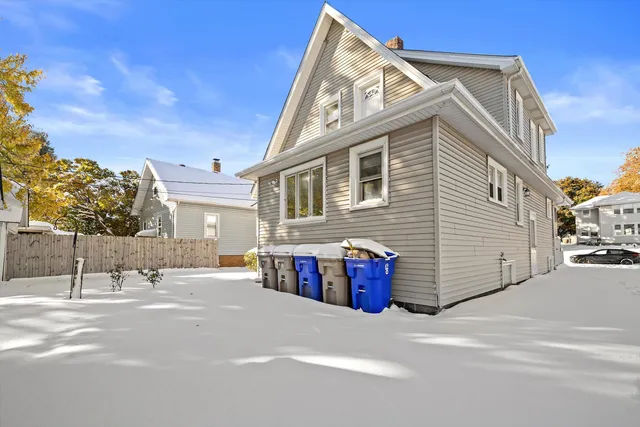 $269,900 | 6017 35th Avenue, Kenosha, WI 53142