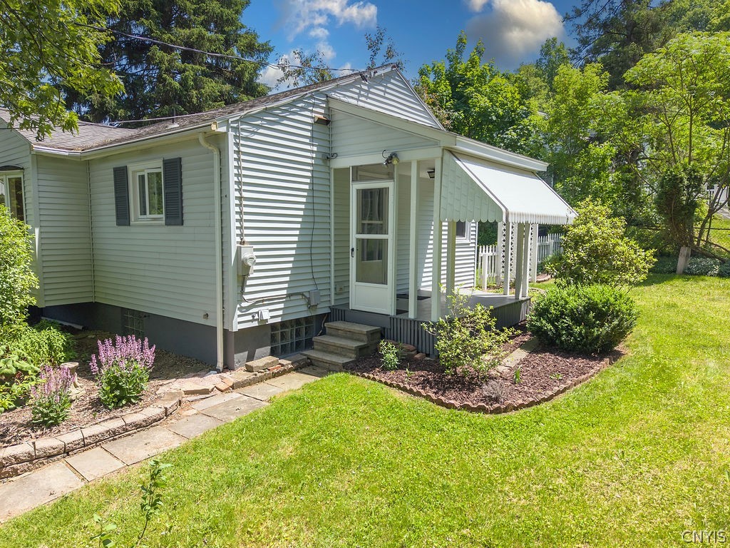 115 Huntington Road Onondaga, NY 13219 - Photo 25 of 33
