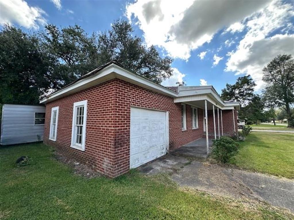 900 Mathilda Drive Sulphur, LA 70663 - Photo 2 of 14