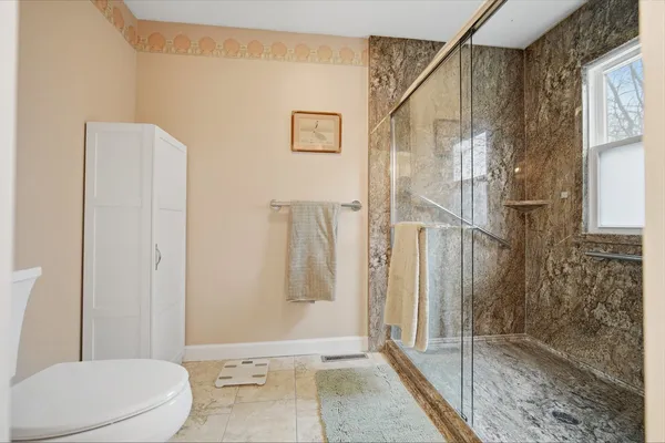 $375,000 | 24 Bay Pointe Drive, Bloomington, IL 61704