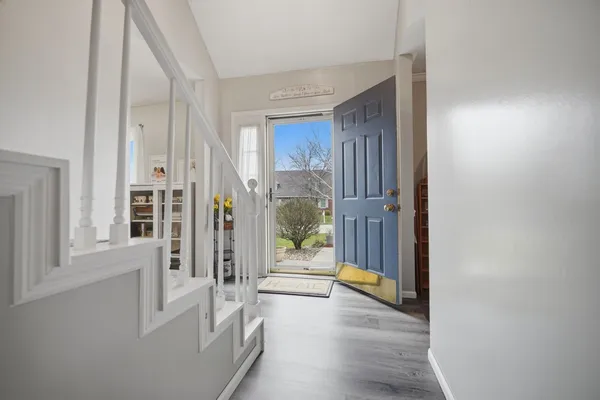 $375,000 | 24 Bay Pointe Drive, Bloomington, IL 61704