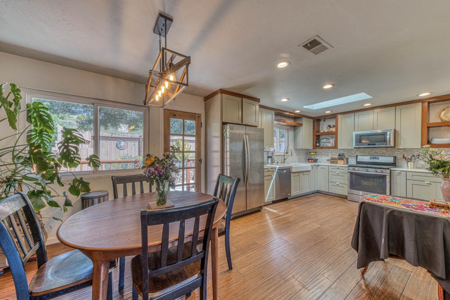 19085 Marjorie Road Salinas, CA 93907 - Photo 2 of 32