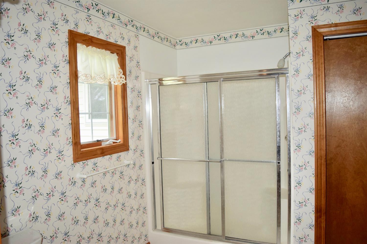585 South Tanglewood Road Versailles, IN 47042 - Photo 14 of 27 Gallery Image 14