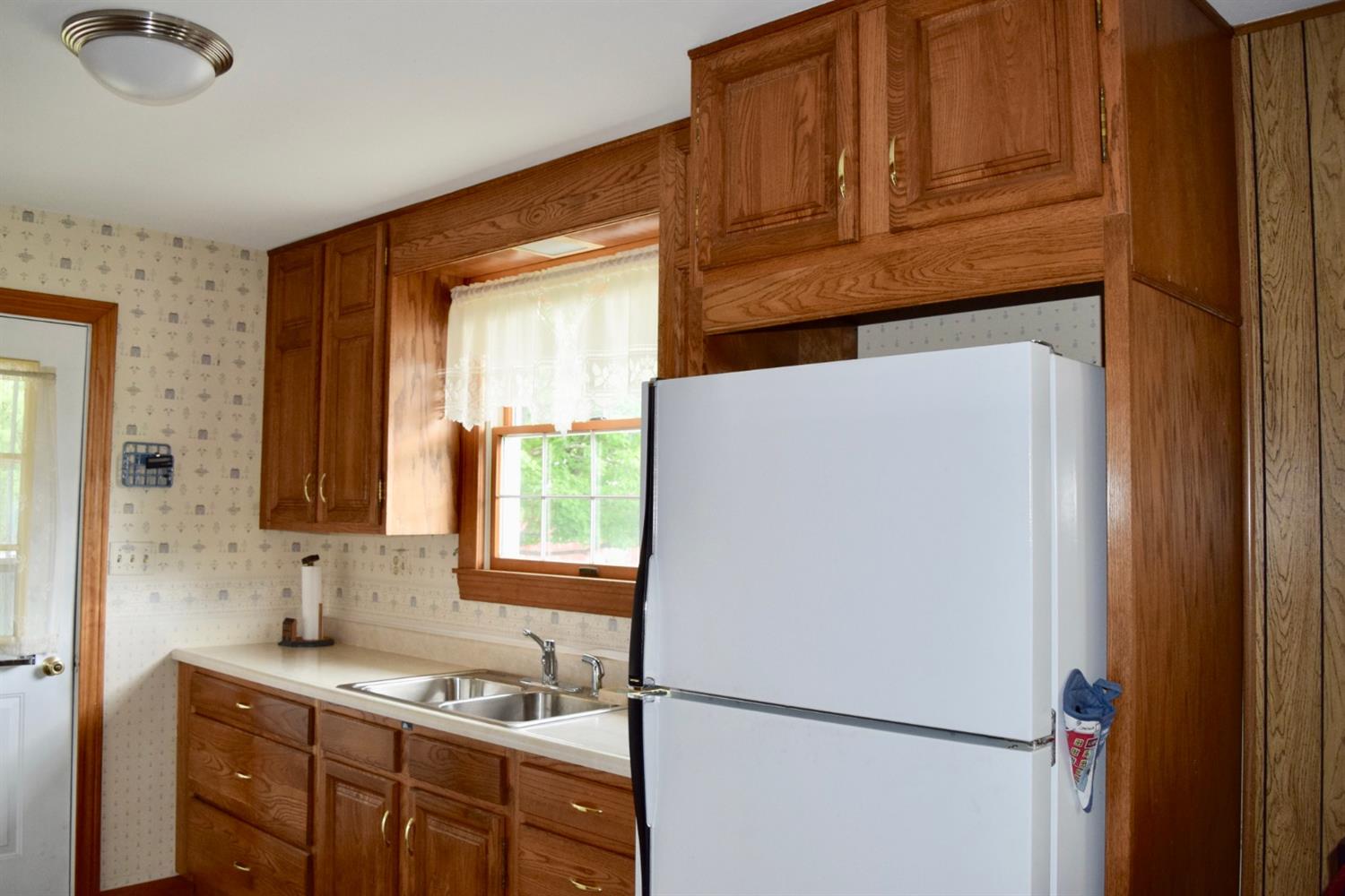 585 South Tanglewood Road Versailles, IN 47042 - Photo 8 of 27 Gallery Image 8