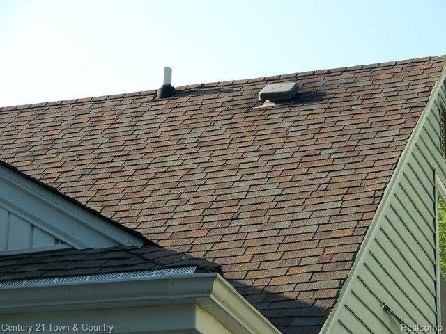 537 Roth Boulevard Clawson, MI 48017 - Photo 9 of 24 Dimensional Roof.jpg