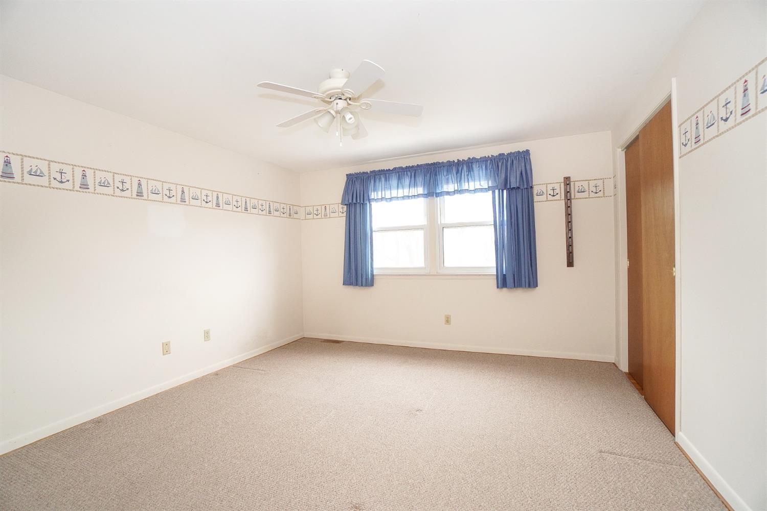 424 Riddle Road Cincinnati, OH 45231 - Photo 24 of 38 Gallery Image 24