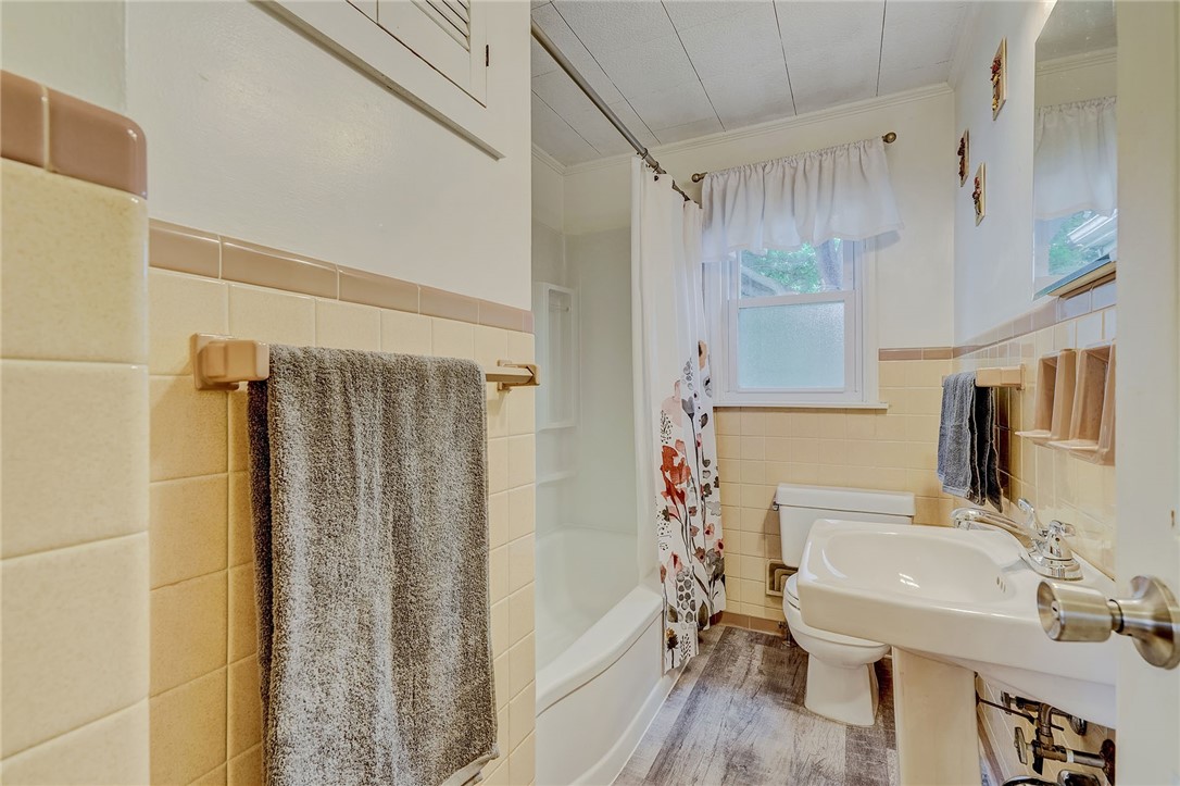 315 Mosley Road Greece, NY 14616 - Photo 13 of 30