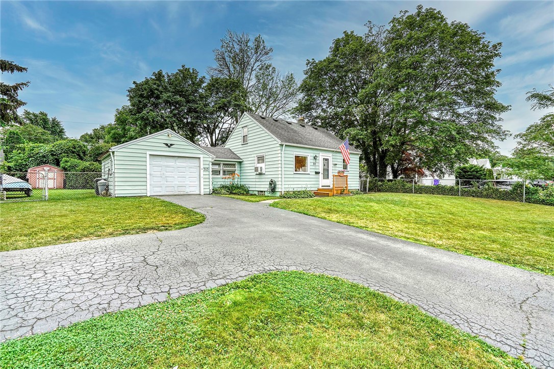 315 Mosley Road Greece, NY 14616 - Photo 3 of 30