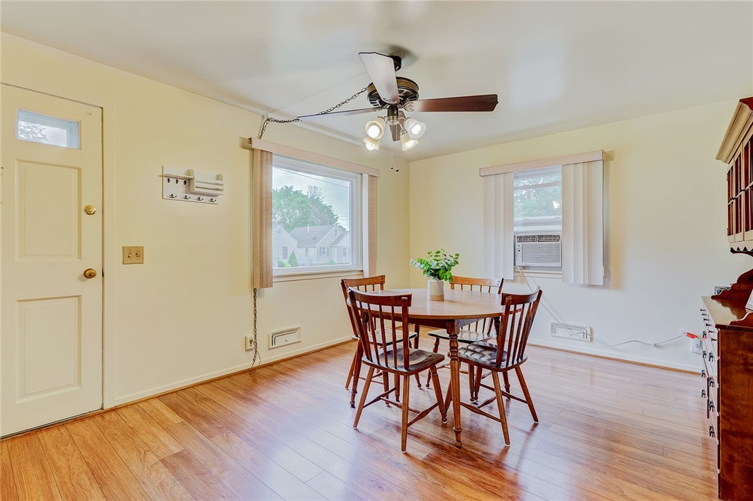 315 Mosley Road Greece, NY 14616 - Photo 4 of 30