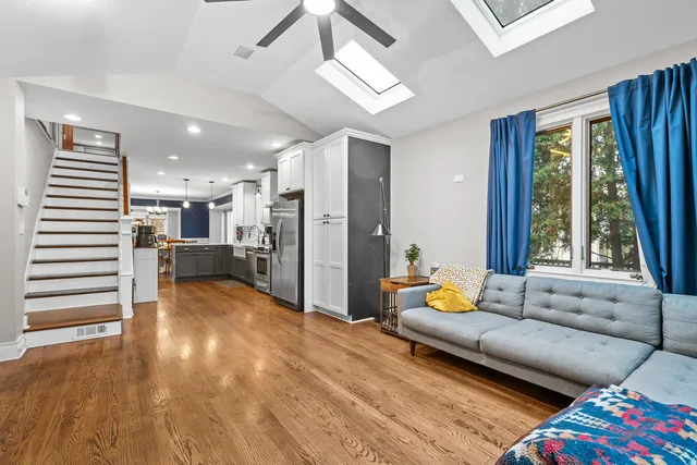 $679,000 | 6226 North Niagara Avenue, Chicago, IL 60631