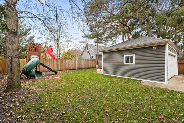 $679,000 | 6226 North Niagara Avenue, Chicago, IL 60631