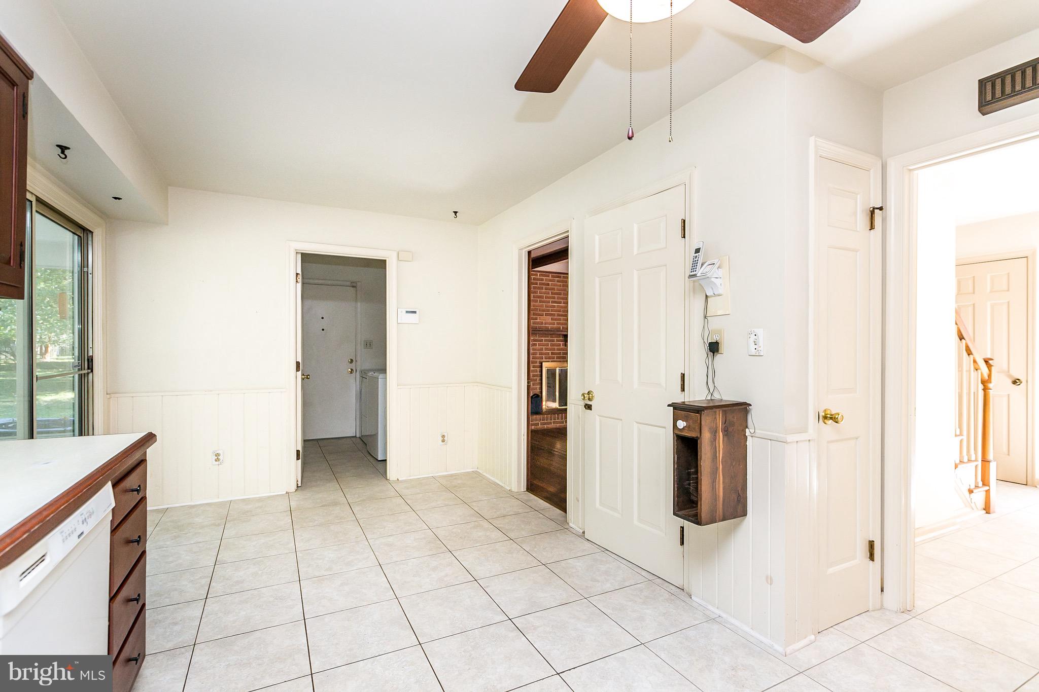 17217 Whiteley Road Monkton, MD 21111 - Photo 14 of 31 Eat-in Kitchen