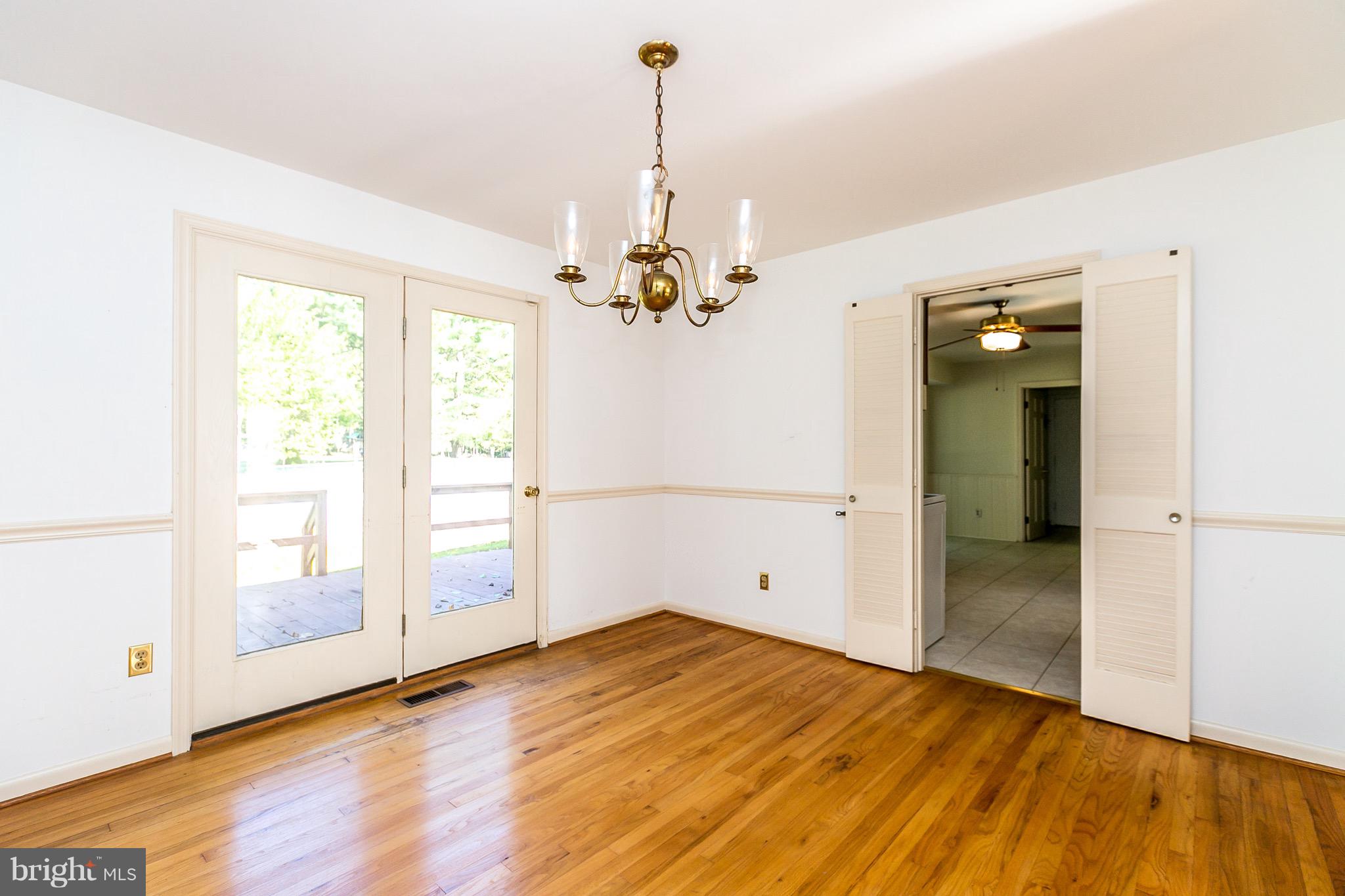17217 Whiteley Road Monkton, MD 21111 - Photo 5 of 31 Dining Room leads to back deck