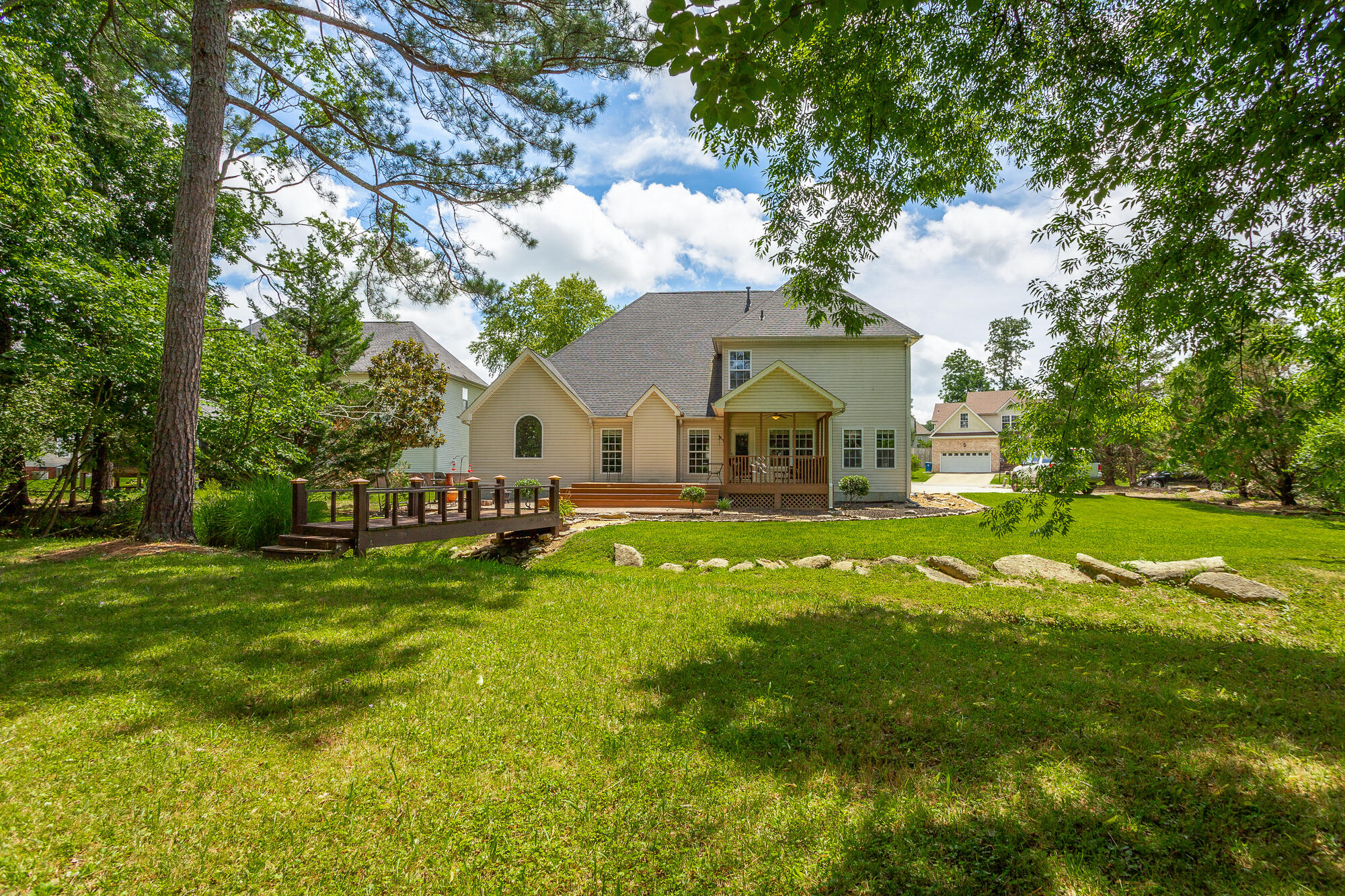 8481 Pershing Road Chattanooga, TN 37421 - Photo 65 of 75 Level backyard